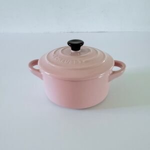 LE CREUSET BK Chiffon Pink 10cm Mini Round Cocotte